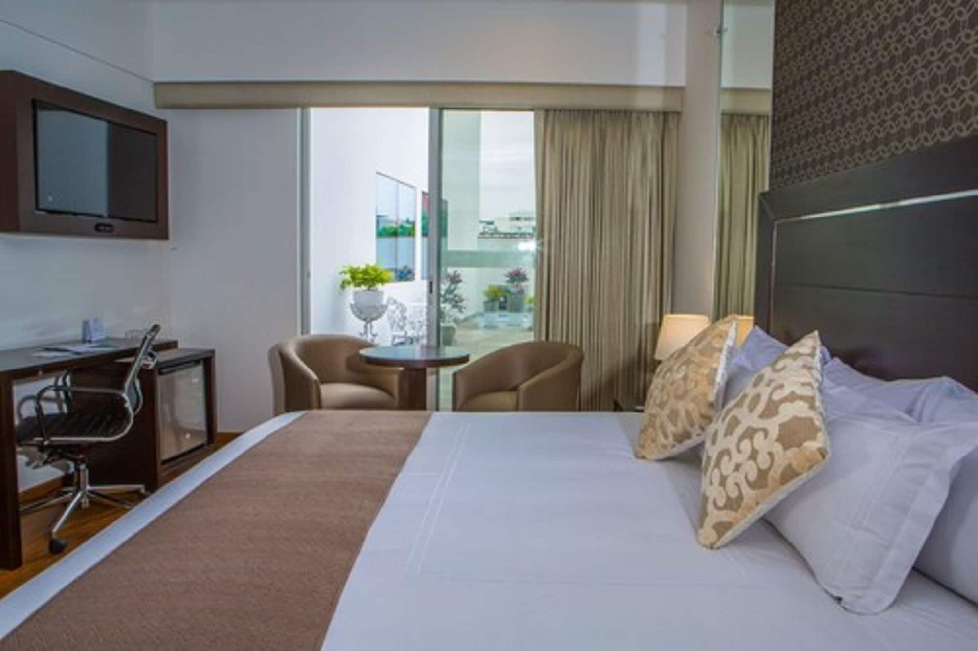 Jose Antonio Deluxe Hotell Lima Exteriör bild