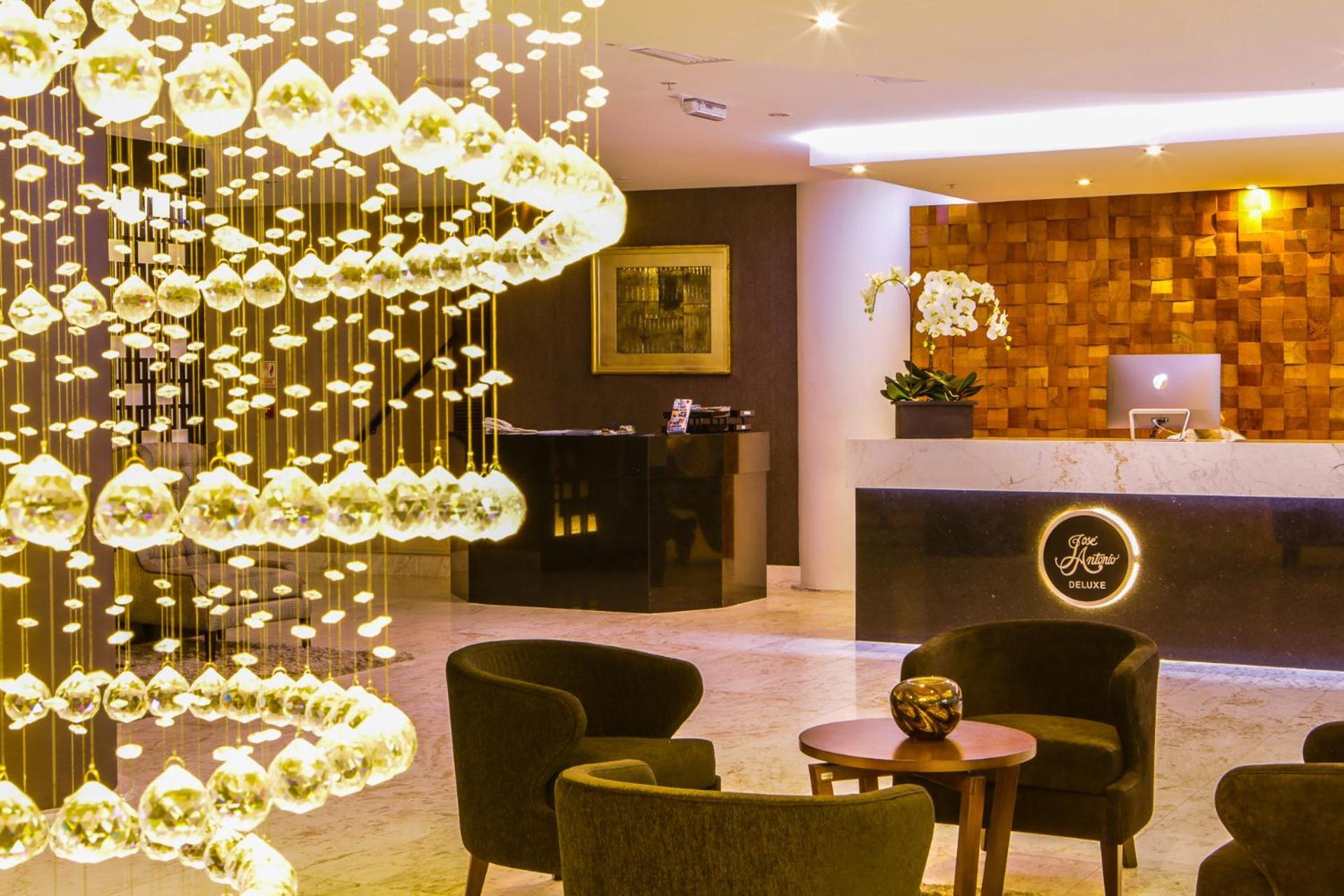 Jose Antonio Deluxe Hotell Lima Exteriör bild